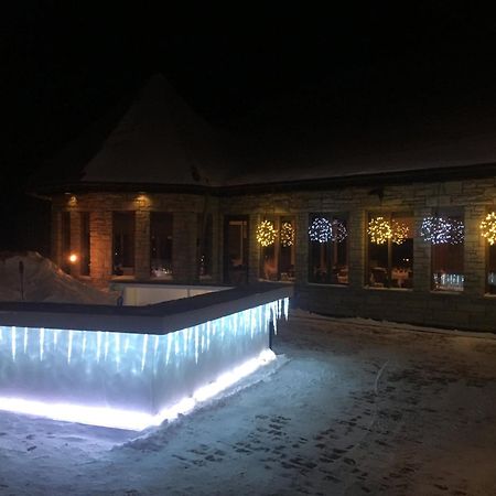 Hôtel et centre de villégiature du lac Carling Grenville-Sur-La-Rouge Extérieur photo