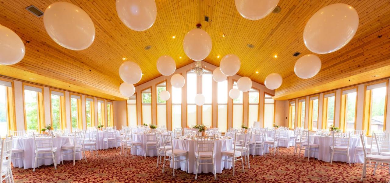 Hôtel et centre de villégiature du lac Carling Grenville-Sur-La-Rouge Extérieur photo